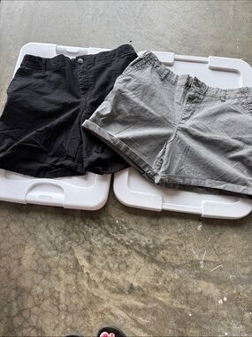 Old Navy Black and Gray Women's Shorts Duo